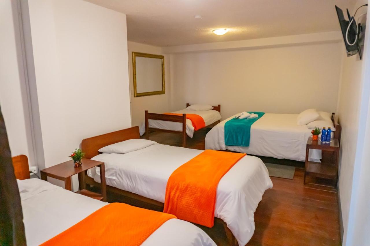 באניוס Hotel De Mi Pueblo מראה חיצוני תמונה